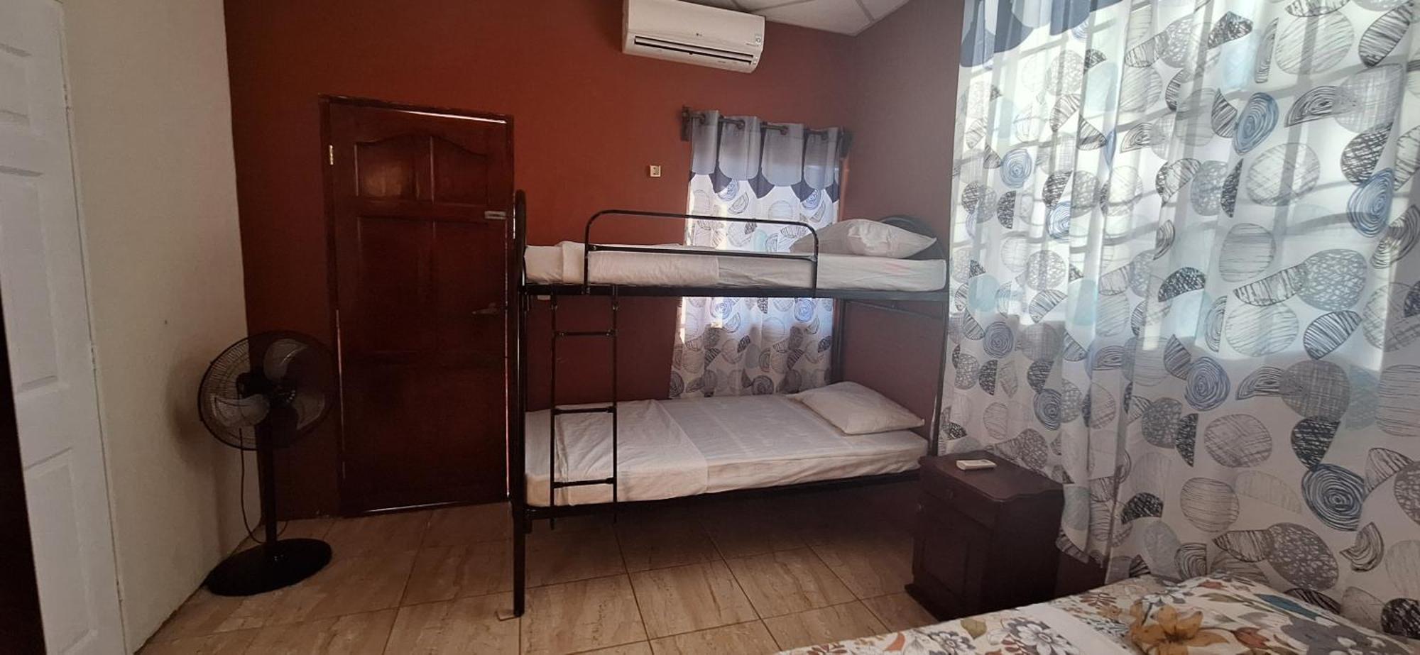 Villalobos Hotel Managua Buitenkant foto