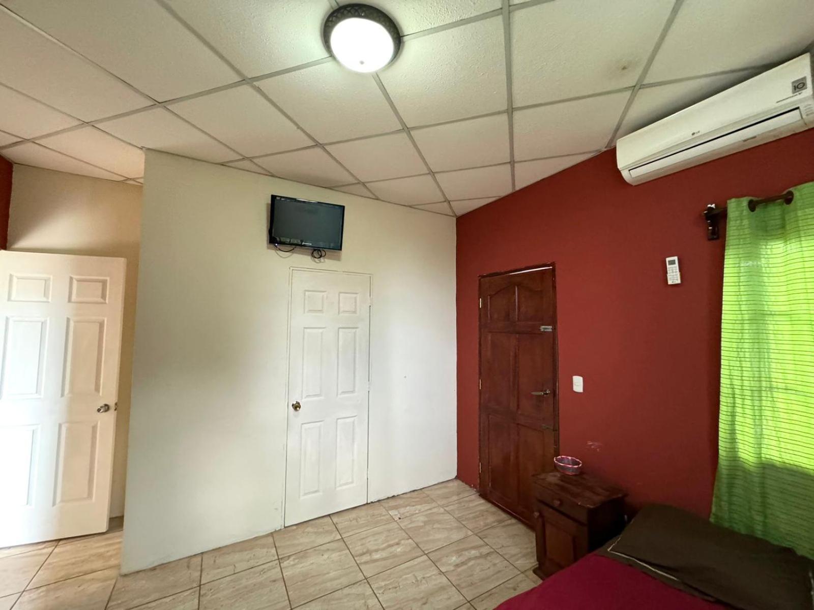 Villalobos Hotel Managua Buitenkant foto