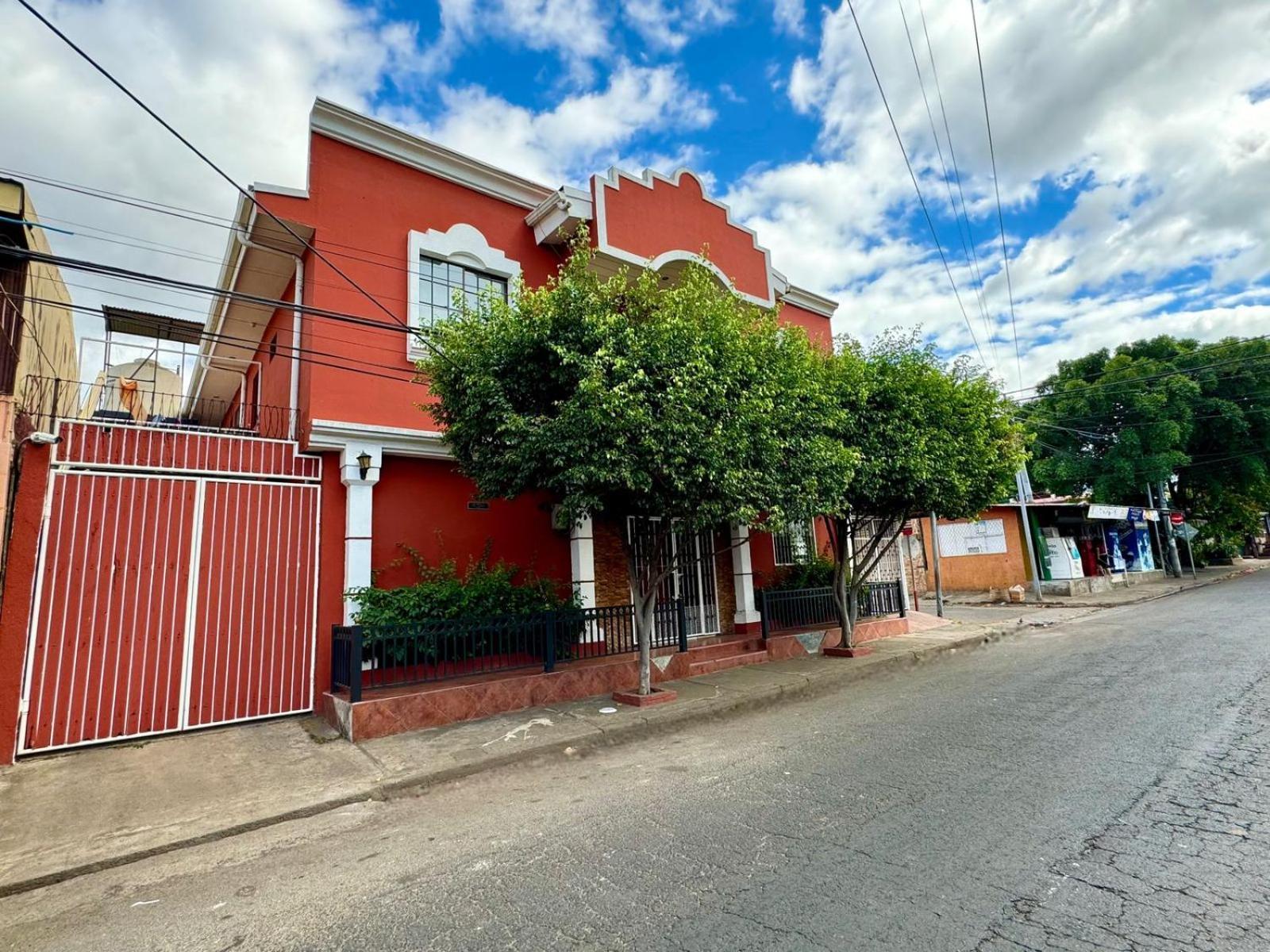 Villalobos Hotel Managua Buitenkant foto